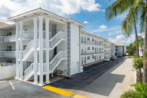 1461 S Ocean Boulevard Lauderdale By The Sea FL 33062