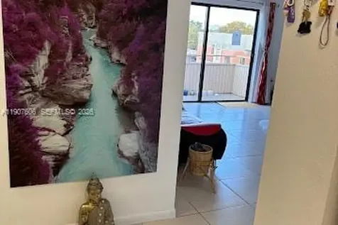 17600 NW 68th Avenue Hialeah FL 33015