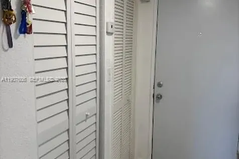 17600 NW 68th Avenue Hialeah FL 33015