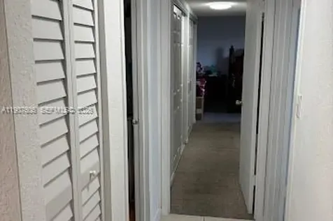 17600 NW 68th Avenue Hialeah FL 33015
