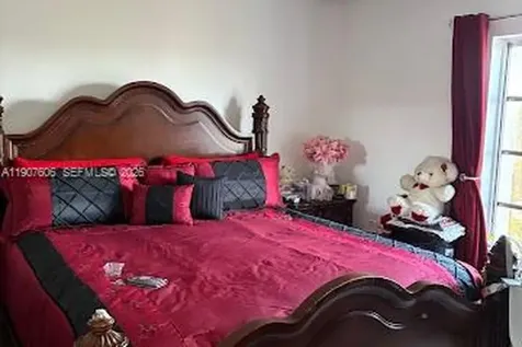 17600 NW 68th Avenue Hialeah FL 33015