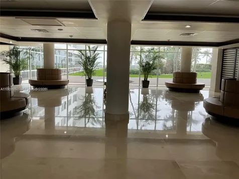 5005 Collins Avenue Miami Beach FL 33140