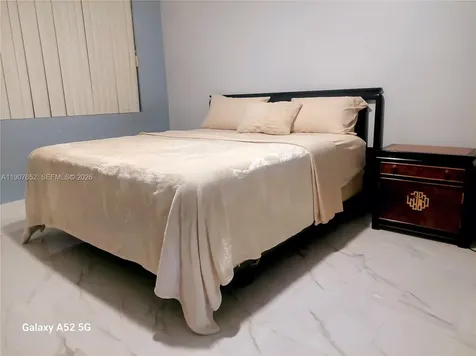 5005 Collins Avenue Miami Beach FL 33140