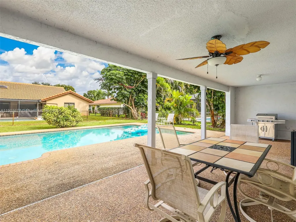 10963 NW 12th Manor Coral Springs FL 33071