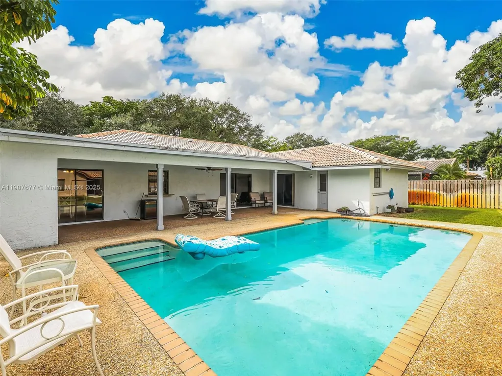 10963 NW 12th Manor Coral Springs FL 33071