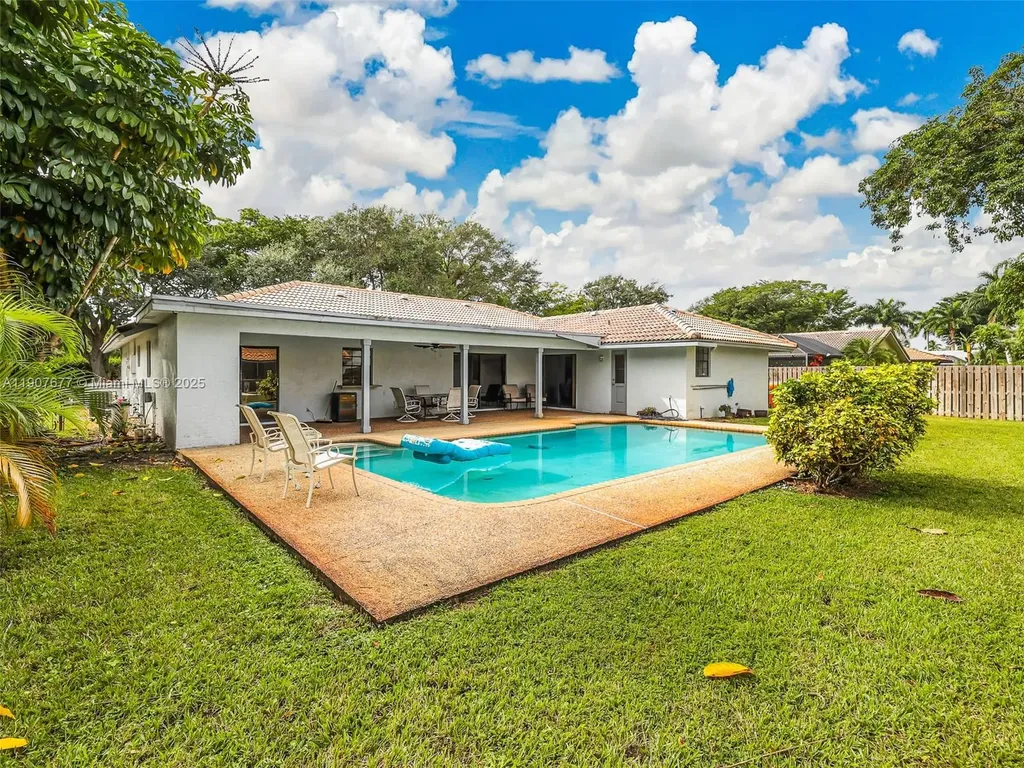 10963 NW 12th Manor Coral Springs FL 33071