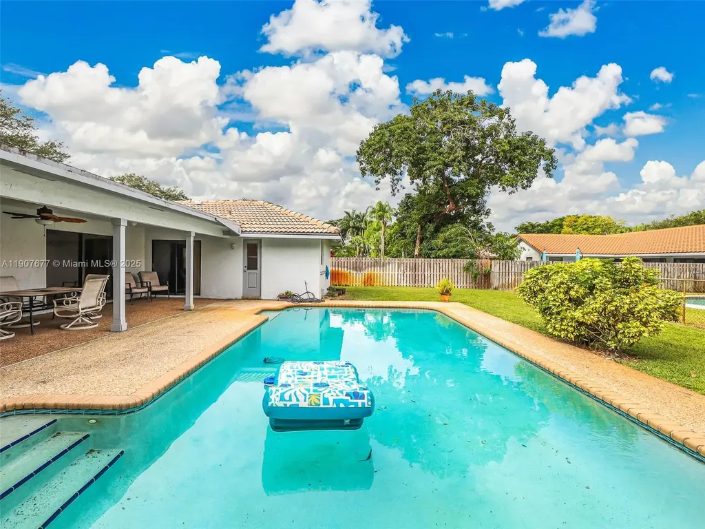 10963 NW 12th Manor Coral Springs FL 33071