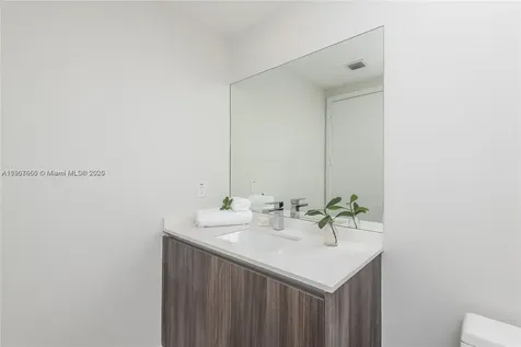 488 NE 18th Street Miami FL 33132