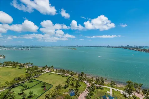 488 NE 18th Street Miami FL 33132