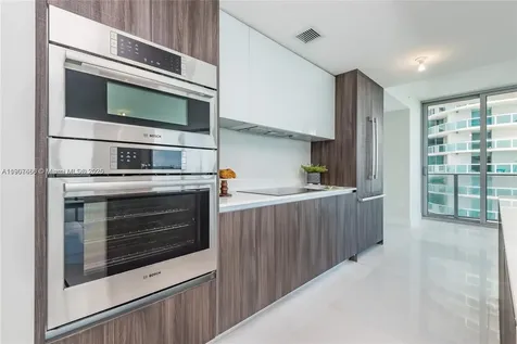 488 NE 18th Street Miami FL 33132