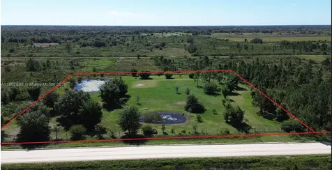 18036 NW 272 Okeechobee FL 34972