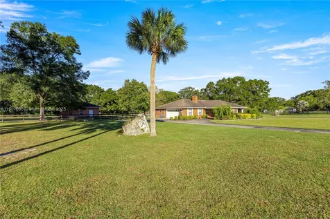 9812 SW 74 Avenue Ocala FL 34476