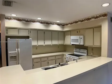 15167 Montrose Road Miami Lakes FL 33016
