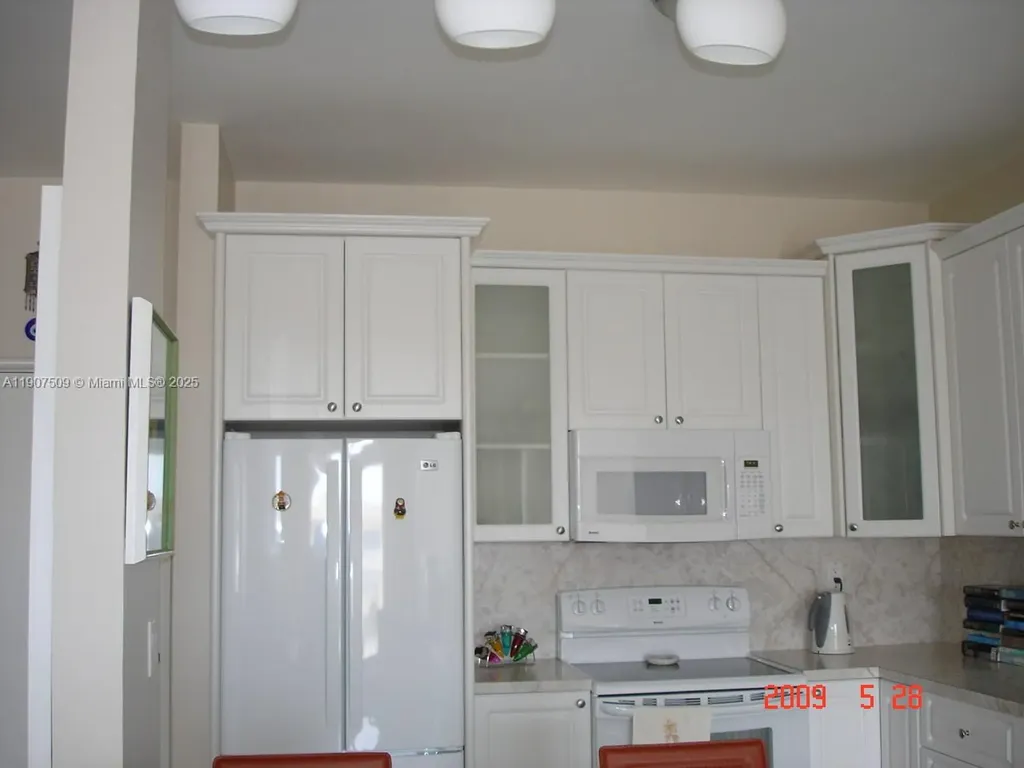 18061 Biscayne Boulevard Aventura FL 33160