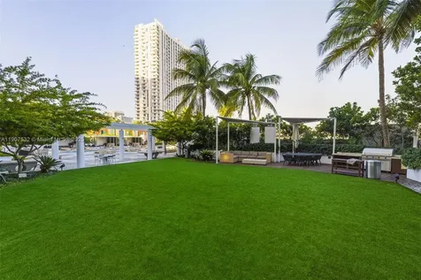 2020 N Bayshore Miami FL 33137