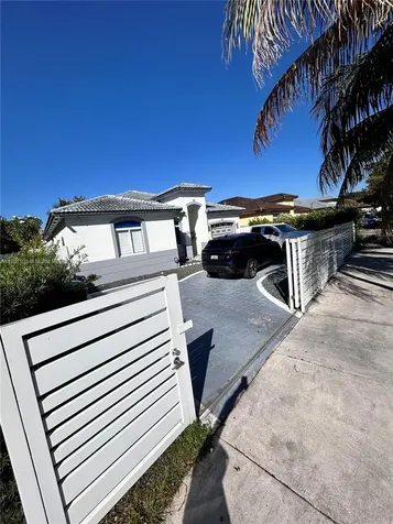 4607 NW 165th Street Miami Gardens FL 33054