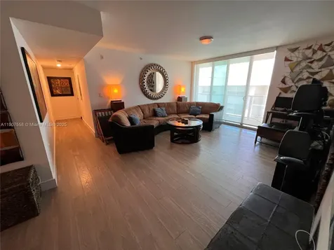 1025 92 Street Bay Harbor Islands FL 33154