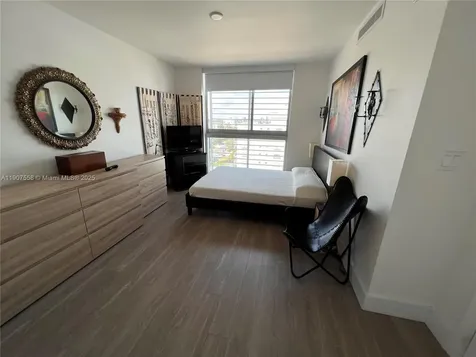 1025 92 Street Bay Harbor Islands FL 33154