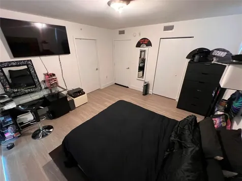 1025 92 Street Bay Harbor Islands FL 33154