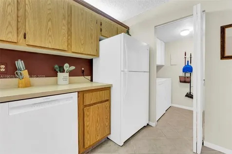 442 Pine Glen Lane Green Acres FL 33463