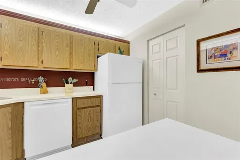 442 Pine Glen Lane Green Acres FL 33463