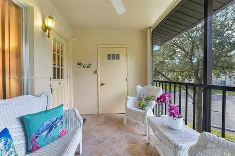 442 Pine Glen Lane Green Acres FL 33463