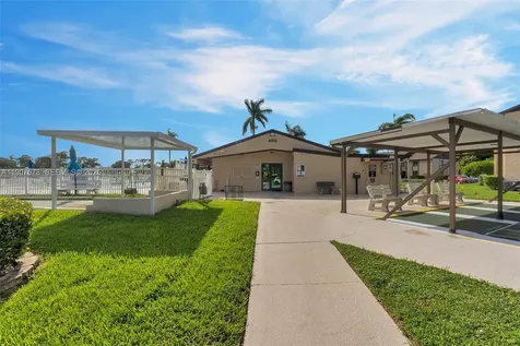 442 Pine Glen Lane Green Acres FL 33463