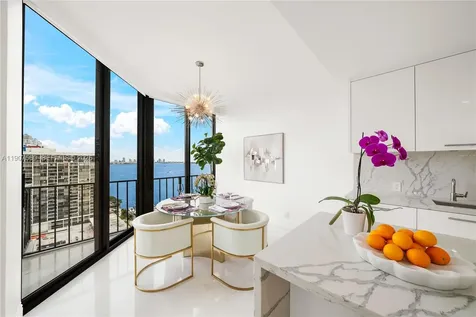1925 Brickell Avenue Miami FL 33129