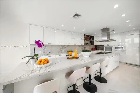 1925 Brickell Avenue Miami FL 33129