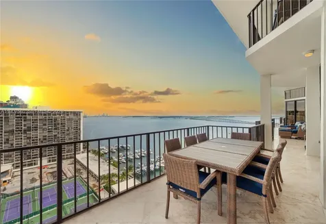 1925 Brickell Avenue Miami FL 33129