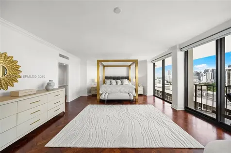 1925 Brickell Avenue Miami FL 33129