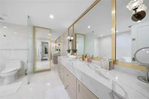 1925 Brickell Avenue Miami FL 33129