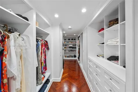 1925 Brickell Avenue Miami FL 33129