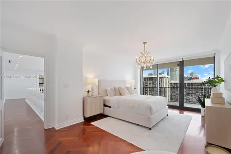 1925 Brickell Avenue Miami FL 33129