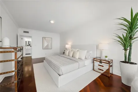 1925 Brickell Avenue Miami FL 33129