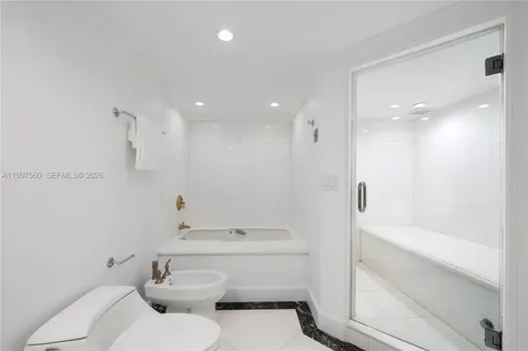 1925 Brickell Avenue Miami FL 33129