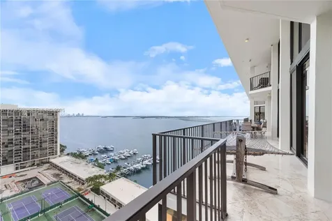 1925 Brickell Avenue Miami FL 33129