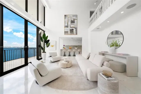 1925 Brickell Avenue Miami FL 33129