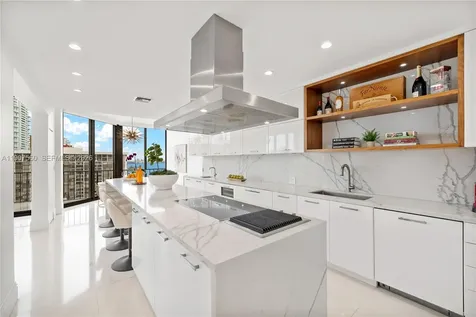 1925 Brickell Avenue Miami FL 33129