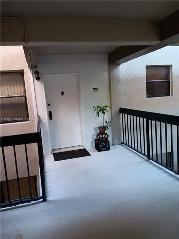 461 Ives Dairy Road Miami FL 33179