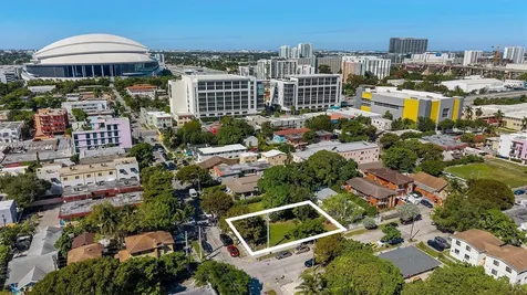1101 NW 5th Street Miami FL 33128