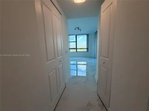 2641 N Flamingo Road Sunrise FL 33323