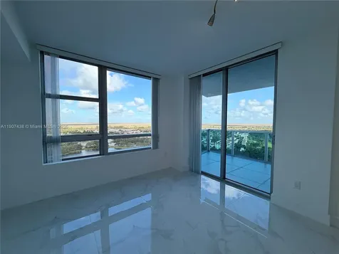 2641 N Flamingo Road Sunrise FL 33323