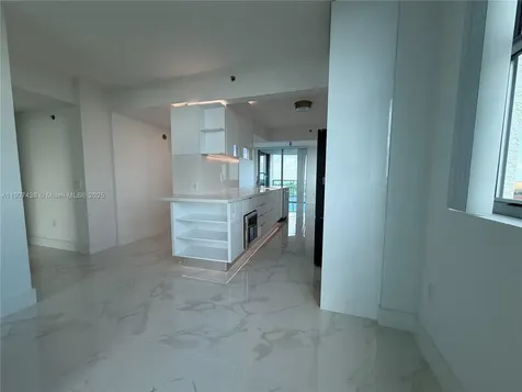 2641 N Flamingo Road Sunrise FL 33323