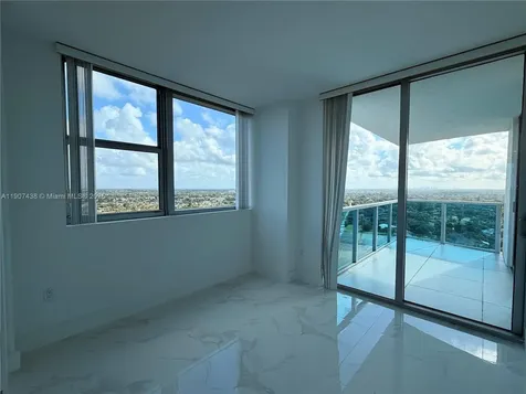 2641 N Flamingo Road Sunrise FL 33323