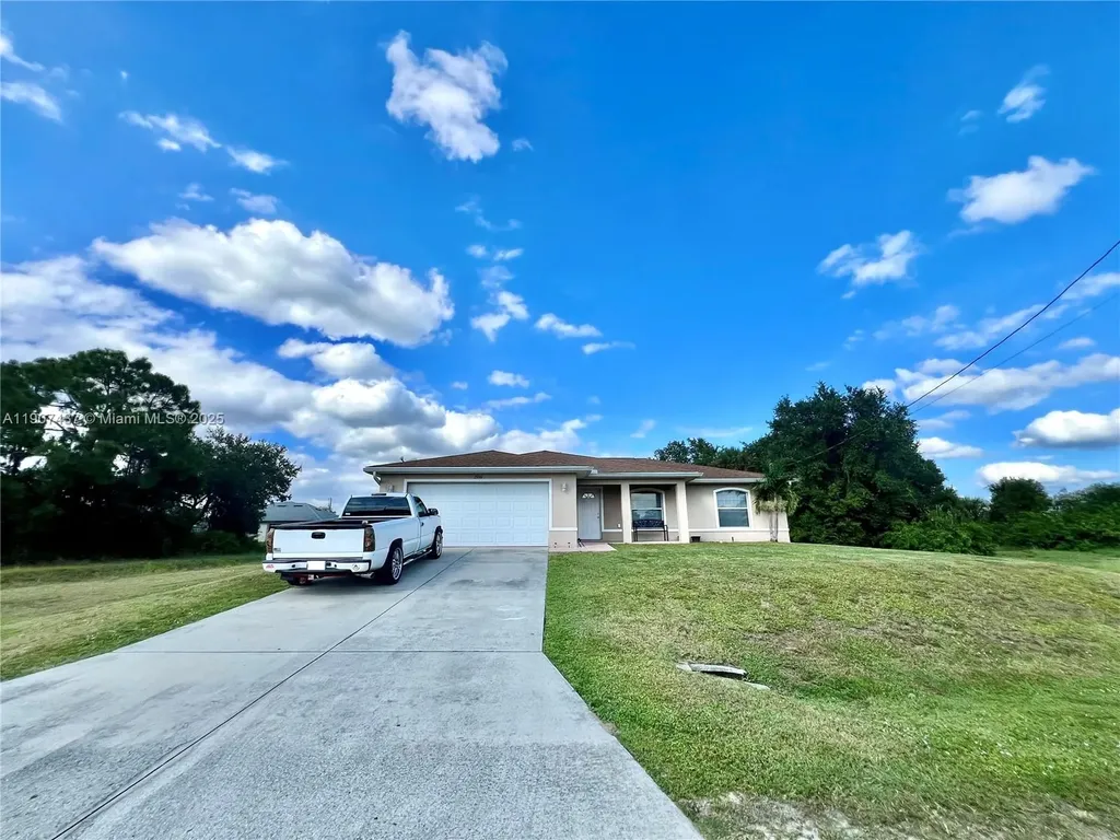2916 51st Street SW Lehigh Acres FL 33976