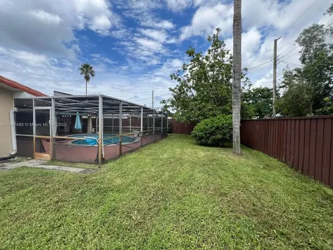 2001 N 41st Avenue Hollywood FL 33021