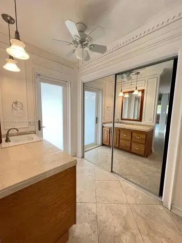 2001 N 41st Avenue Hollywood FL 33021
