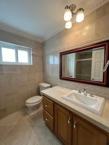 2001 N 41st Avenue Hollywood FL 33021