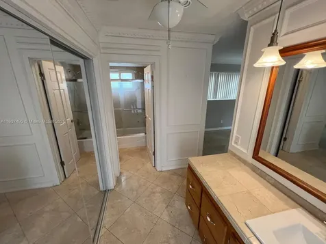 2001 N 41st Avenue Hollywood FL 33021